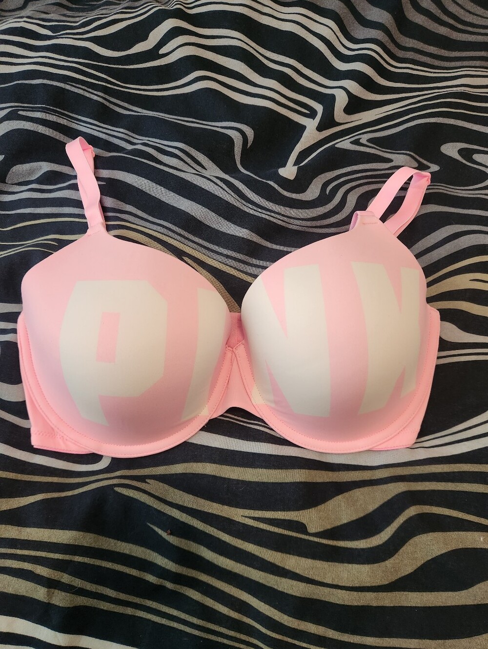Victoria's Secret PINK 34DDD (34F) Bra